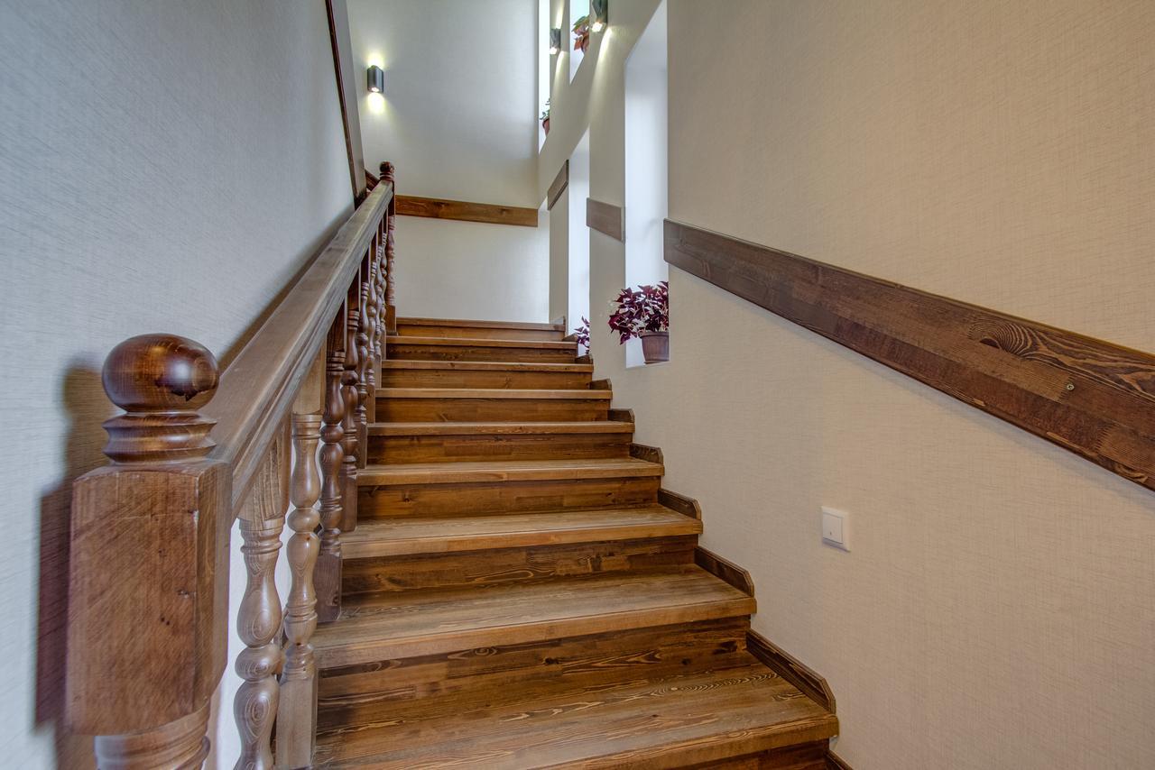 Hillside Karakol B&B エクステリア 写真